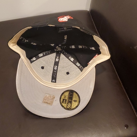 Hat worn size 8 - Picture 2 of 2